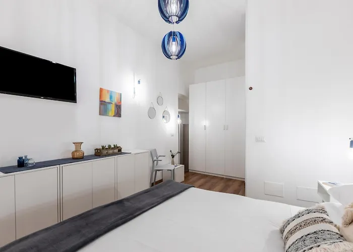 Casa Crispi By Hili Daire *